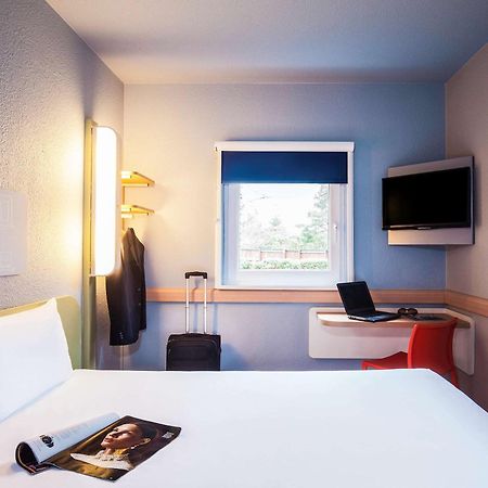 Ibis Budget London Barking Barking  Exterior photo