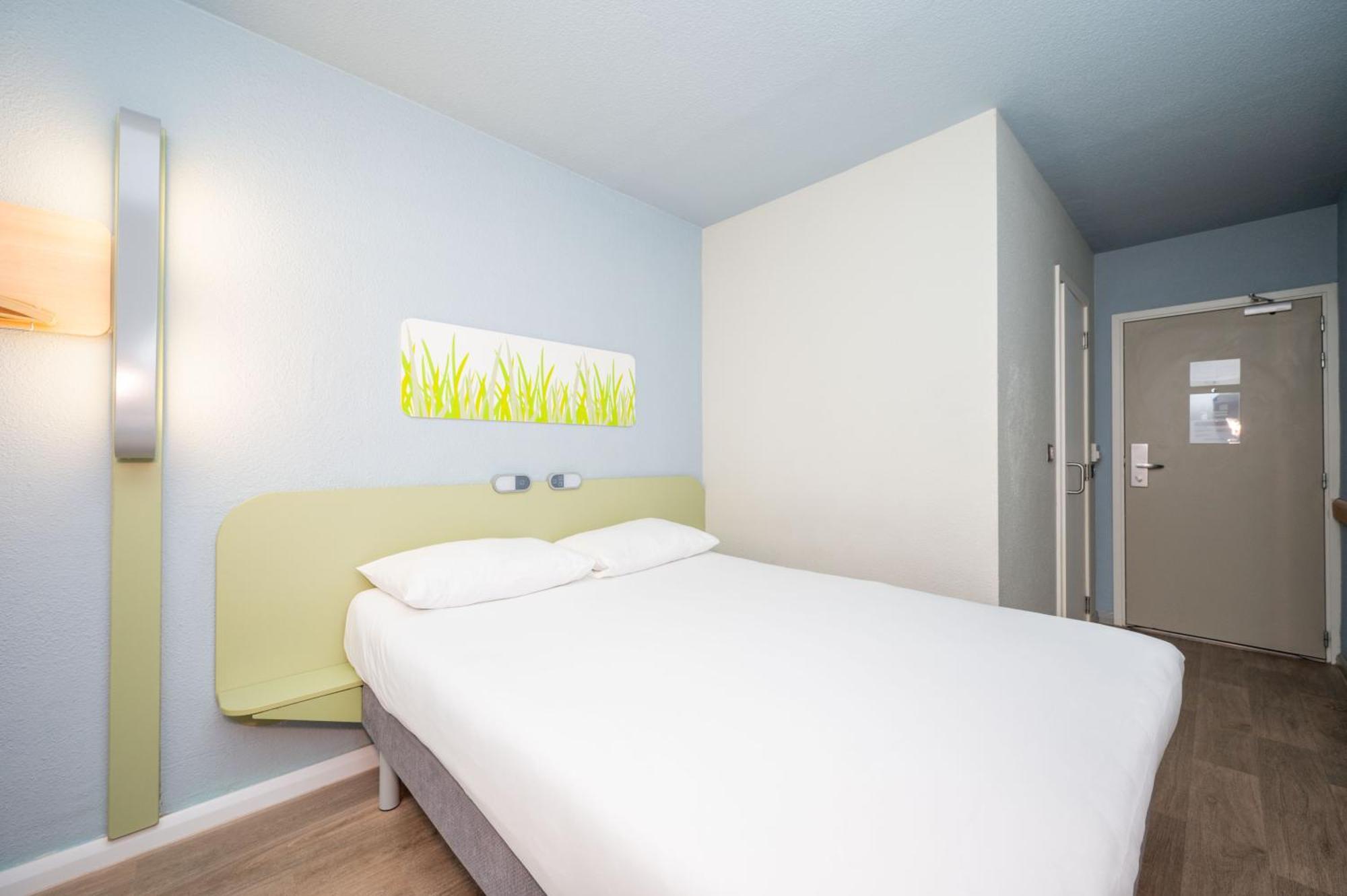 Ibis Budget London Barking Barking  Exterior photo