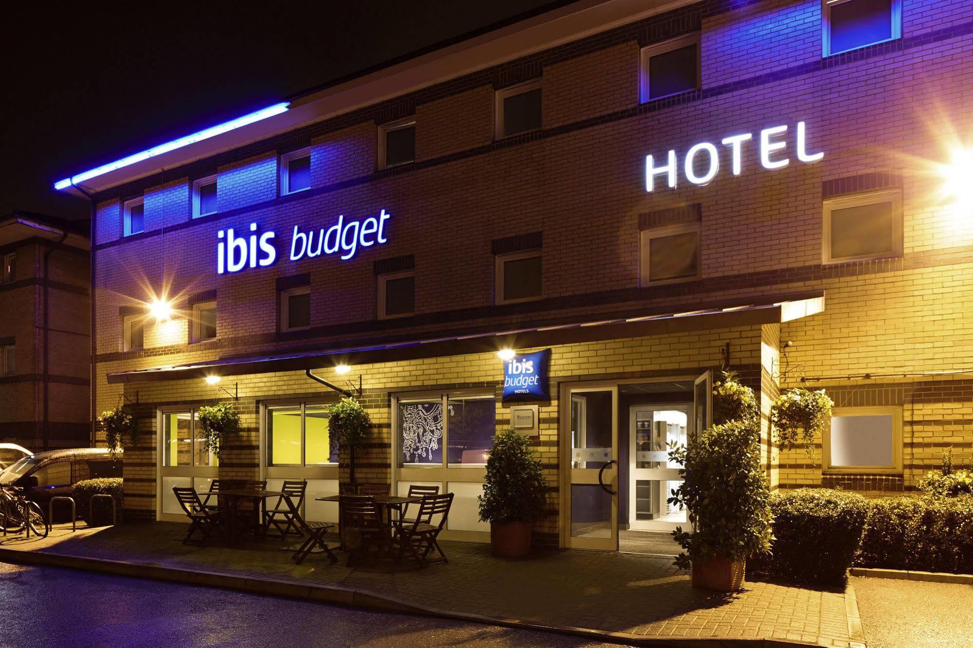 Ibis Budget London Barking Barking  Exterior photo
